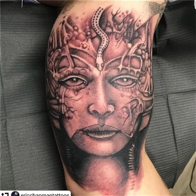 Un autre paysage en tatouage