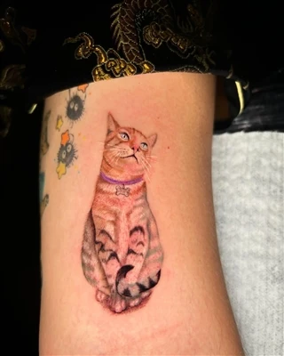 Tatouages ​​comme hommages: les propriétaires d'animaux honorent des amis à f...