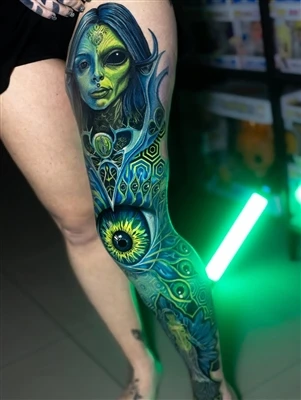 L'encre de tatouage SPARK permet d'obtenir des œuvres d'art époustouflantes :...